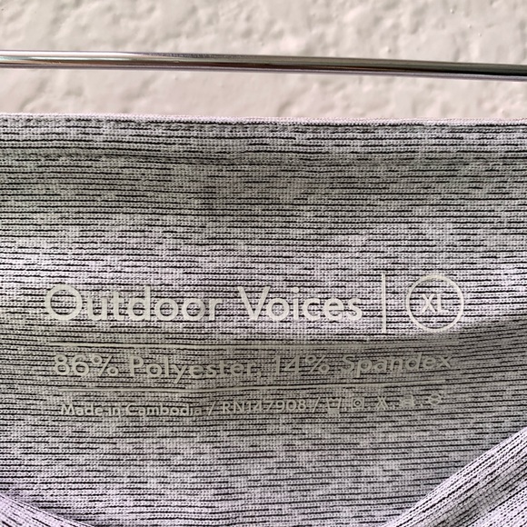 NWT Outdoor Voices 7/8 Dipped Colorblock Leggings - Picture 5 of 6